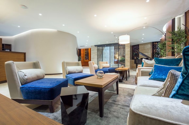 Luxury hotel lounge furnished by ISS procurement consultancy